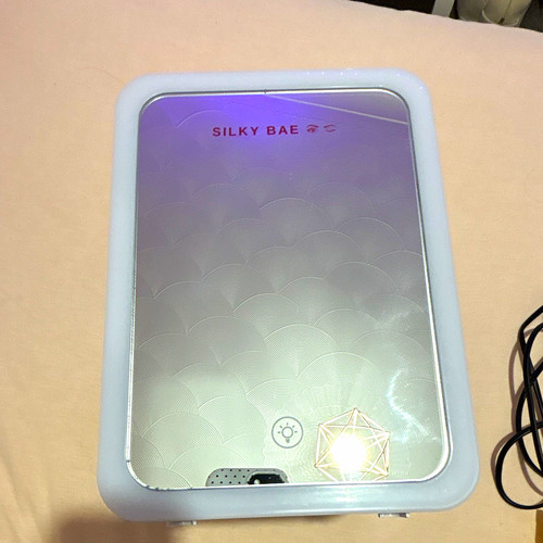 Silky bae beauty - fridge, mirror